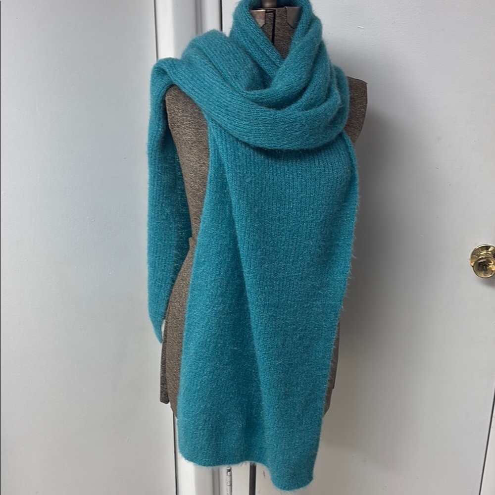 Zara Cozy Teal Knit Scarf